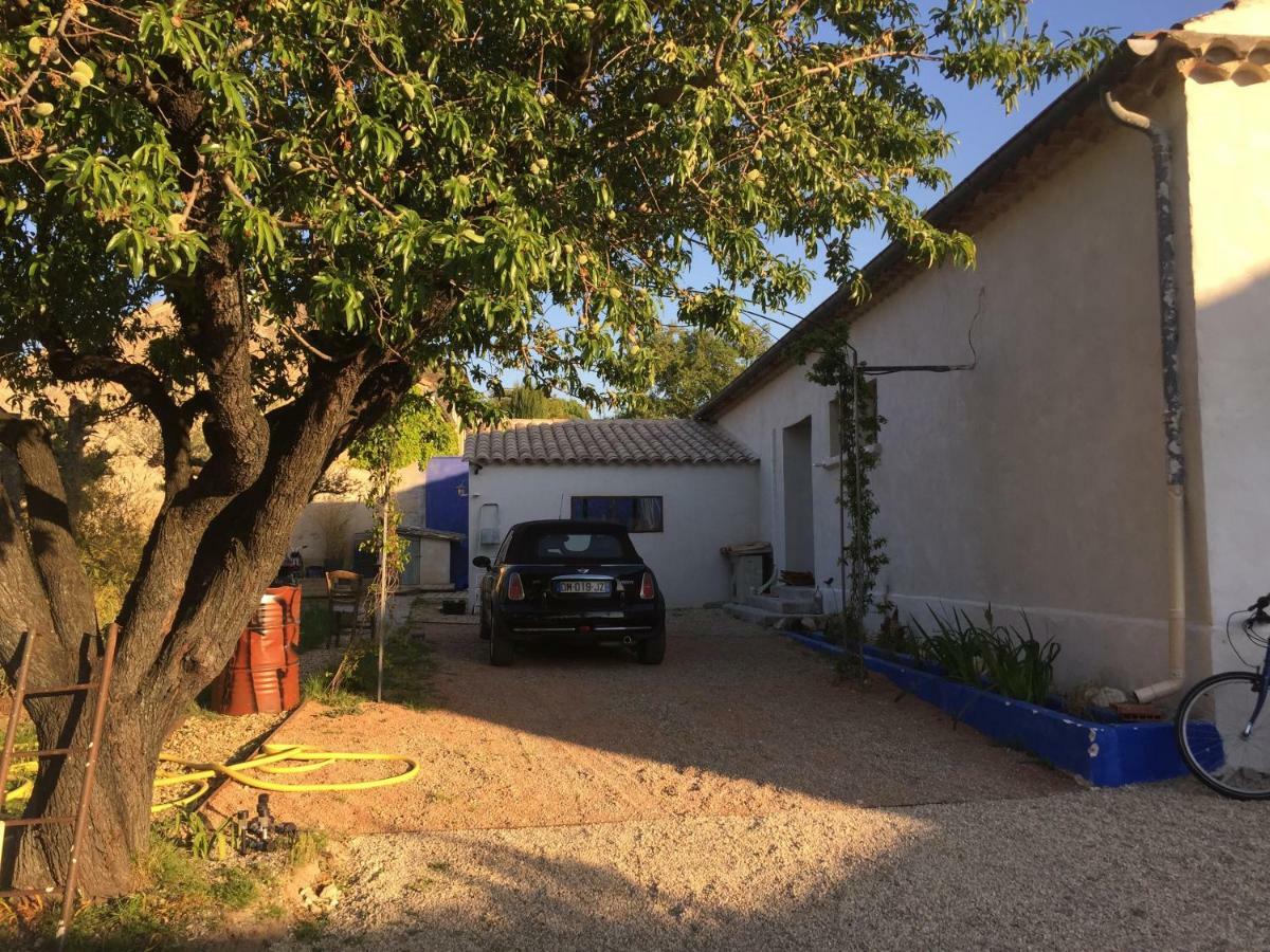 Le Luberon Des Artistes Villa Oppede Bagian luar foto