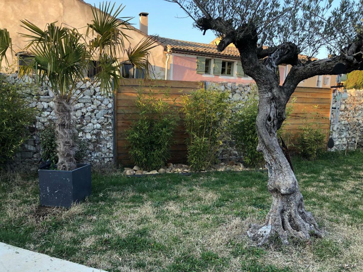 Le Luberon Des Artistes Villa Oppede Bagian luar foto